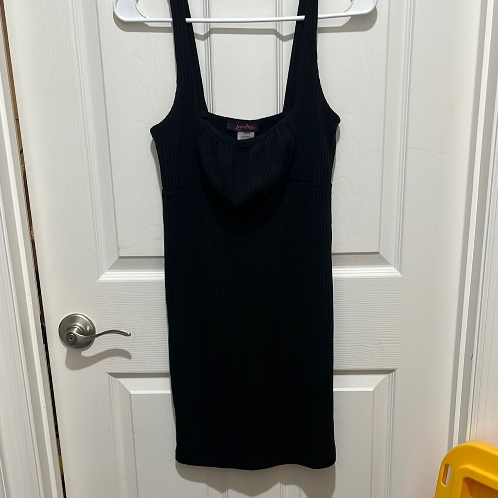 Black Sleeveless Dress